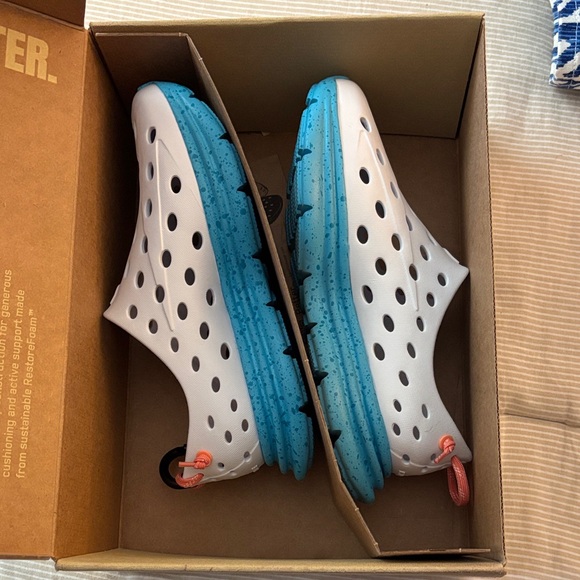 Kane Footwear Other - KANE recovery shoe